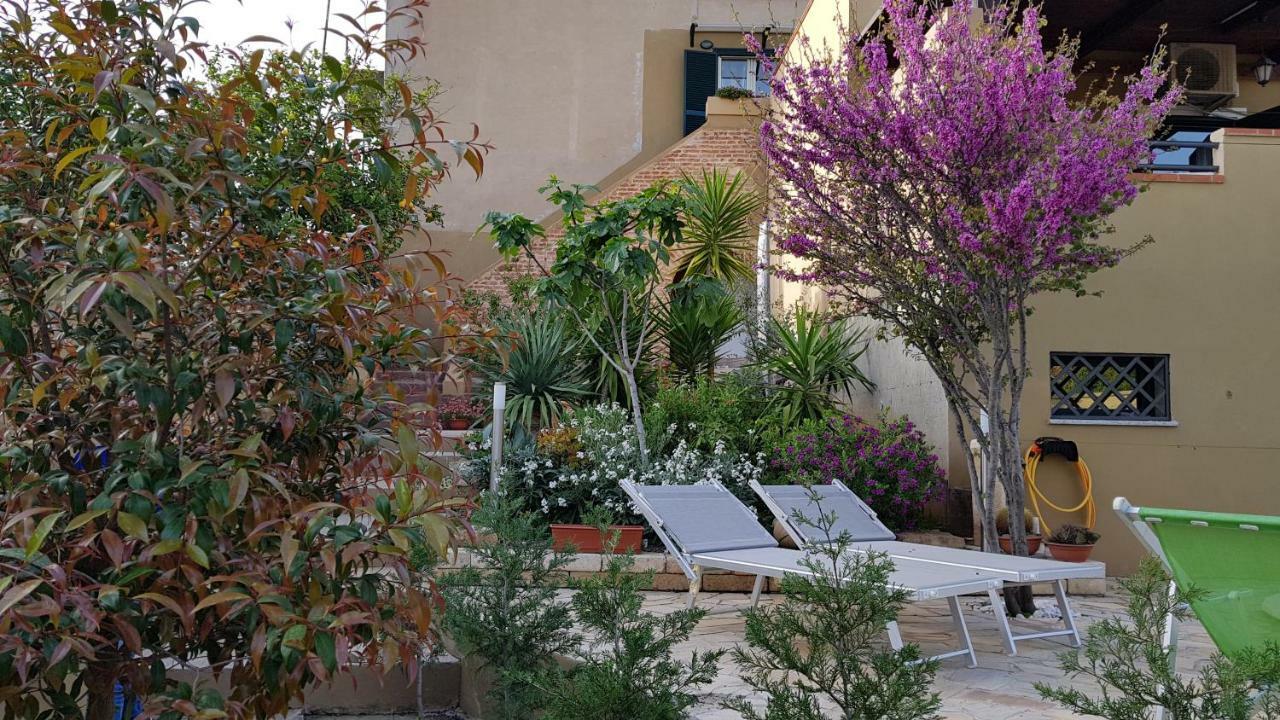 Piero'S Apartment Carbonia Dış mekan fotoğraf
